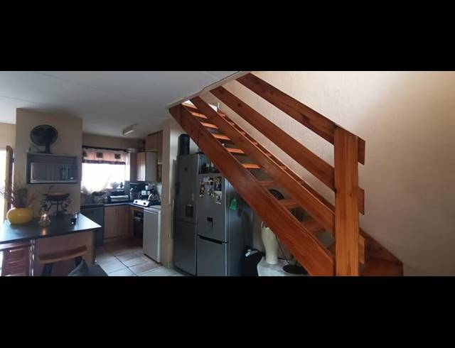 2 BEDROOM PROPERTY TO RENT IN STRUBENSVALLEI